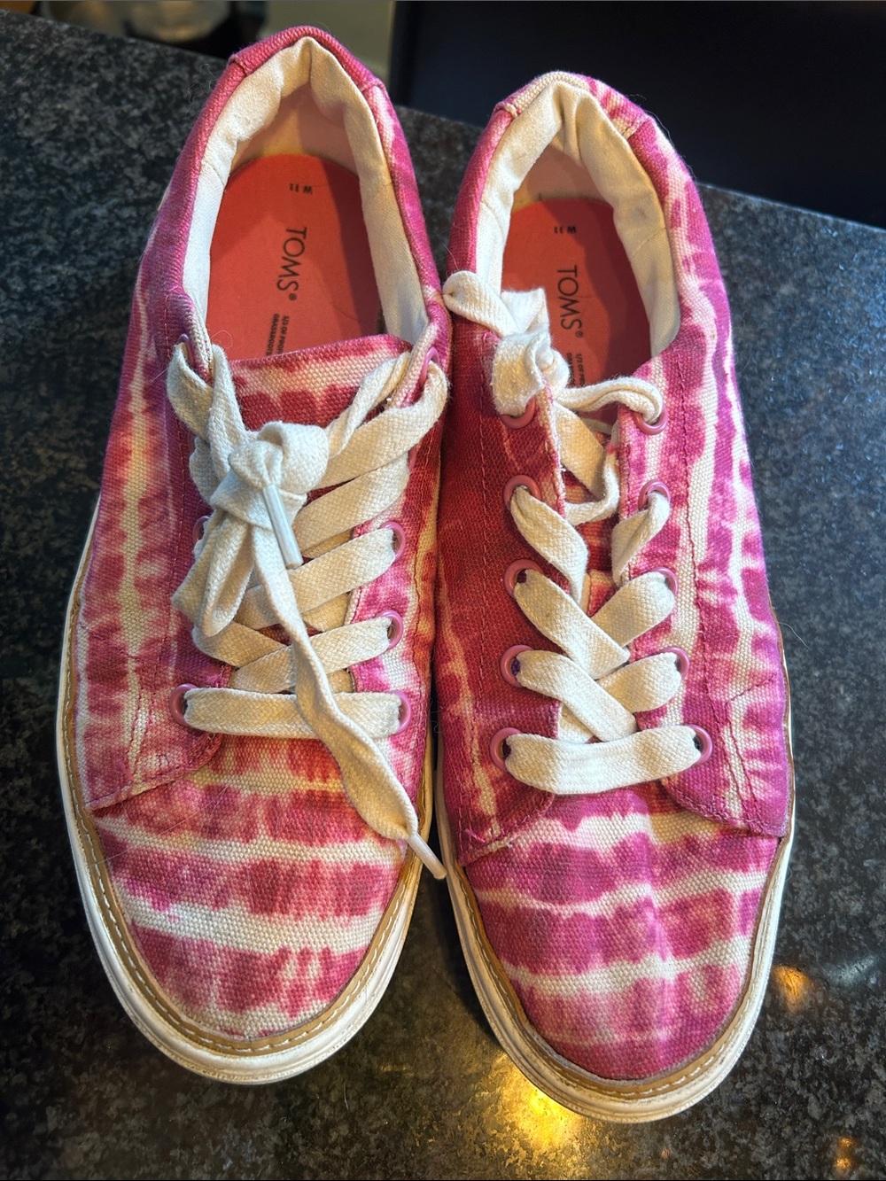 Fantastic super fun Toms hot pink Canvas Ortholite Tie Dye Sneakers- women 11